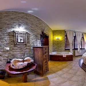 Momini Dvori Boutique *** Bansko